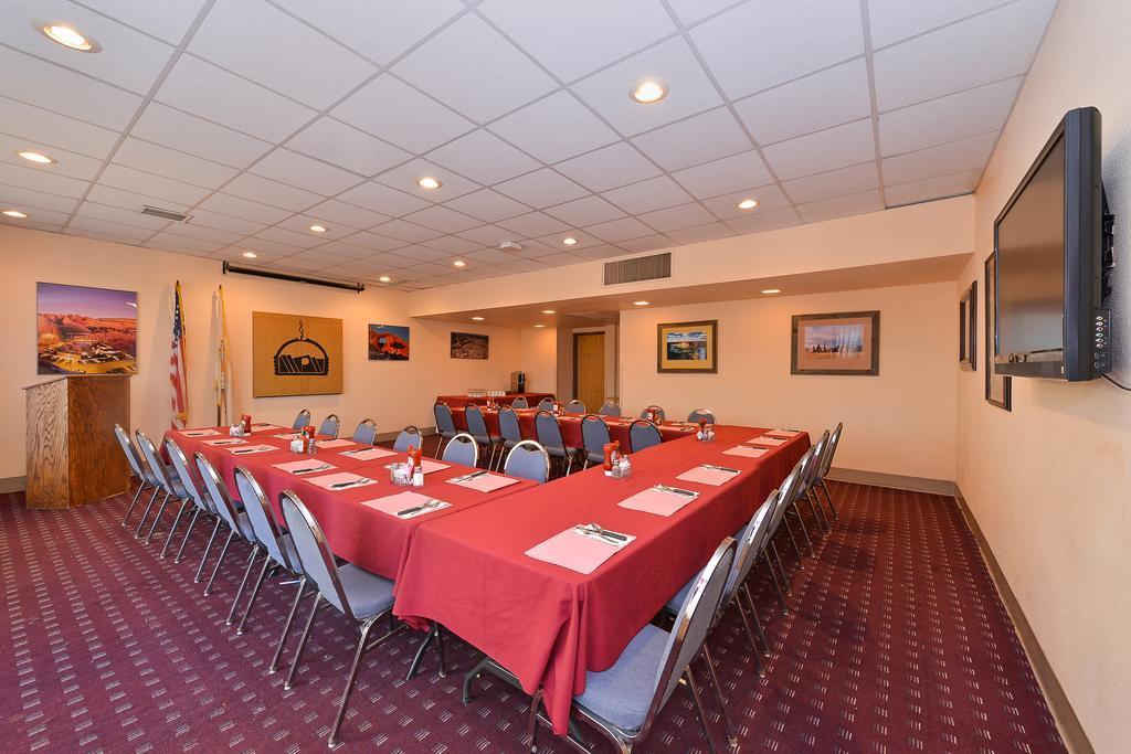 Quality Inn Navajo Nation Capital Window Rock Exterior photo