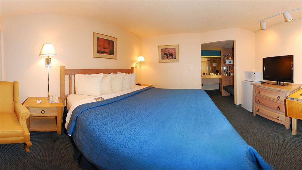 Quality Inn Navajo Nation Capital Window Rock Exterior photo